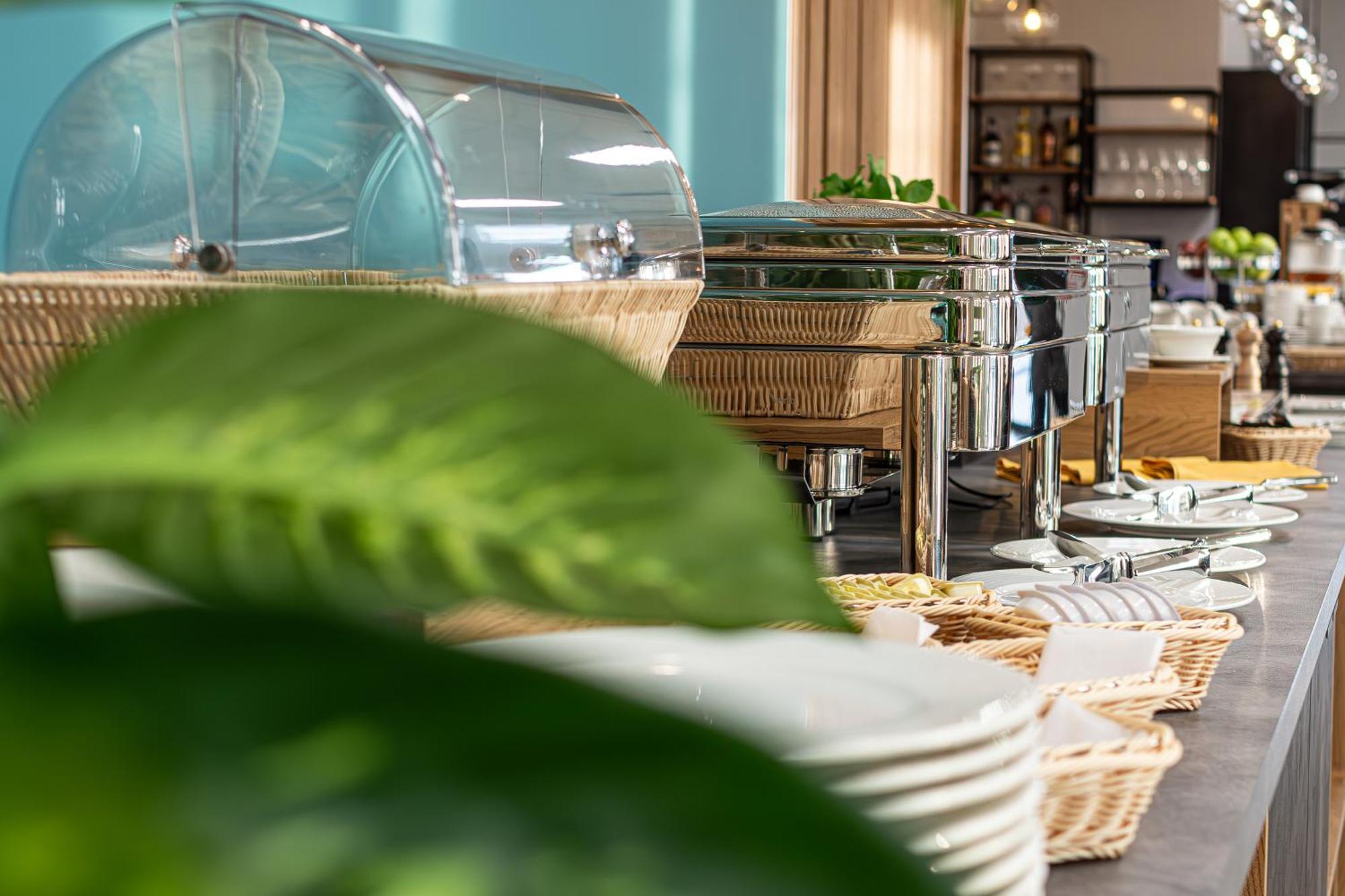 Novy Hotel Zielona Góra Extérieur photo