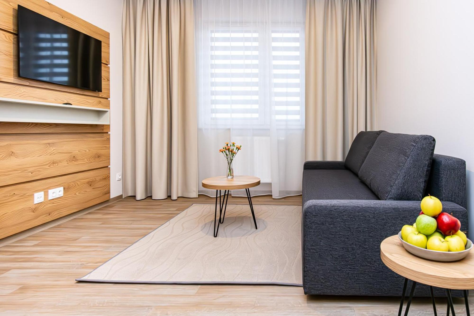 Novy Hotel Zielona Góra Extérieur photo